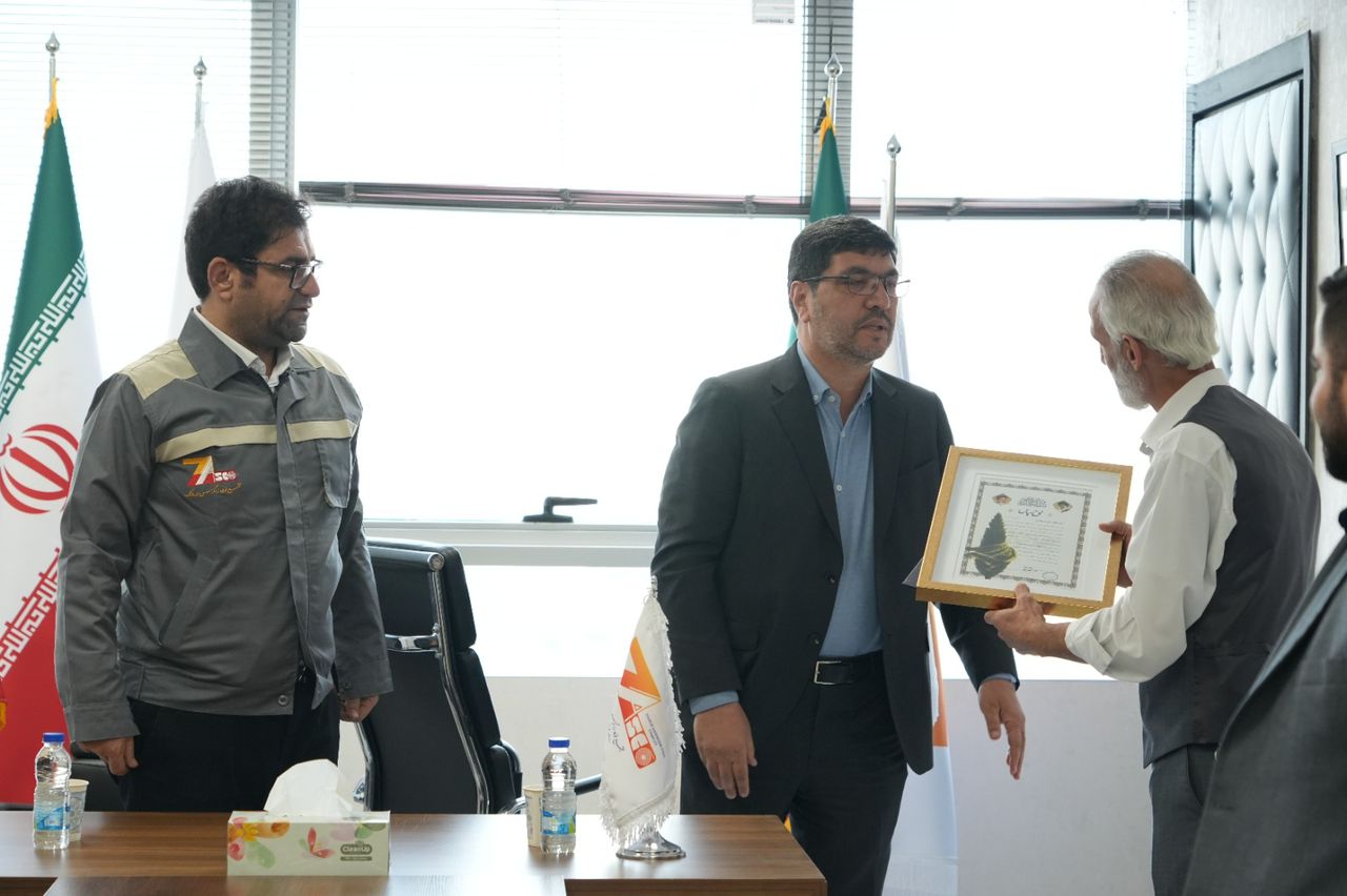 از پرسنل جانباز و ایثارگر شرکت فولاد زاگرس اندیمشک تقدیر شد